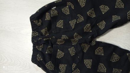 Čierne legínsy, 122