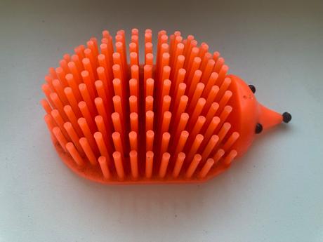 Retro stojan na ceruzky, 