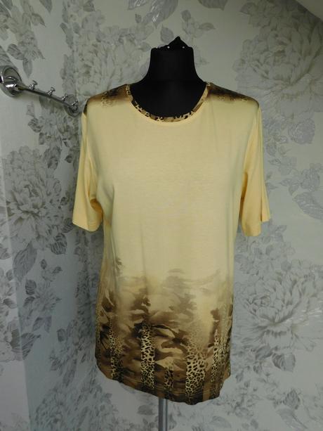 Kvalitne pekne tričko, 42