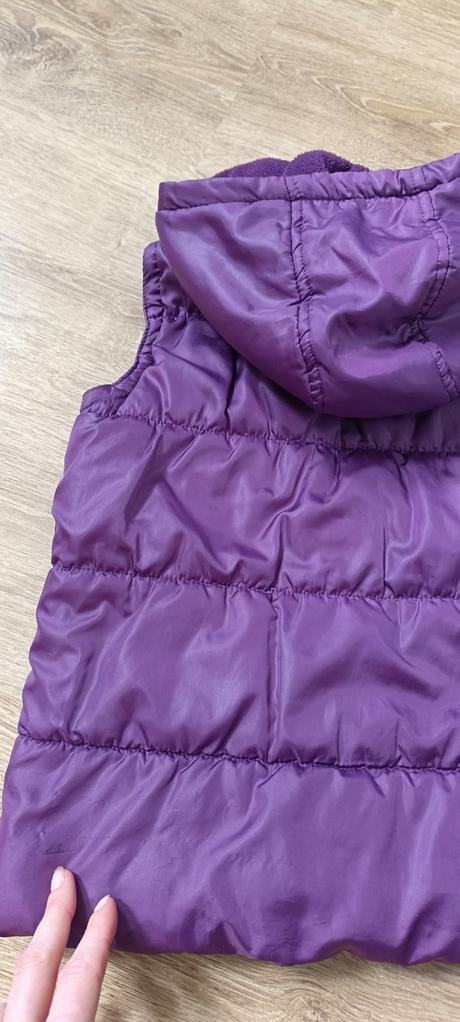 Vesta s kapucňou zn. f&f,veľ.98, 2-3roky, f&f,98