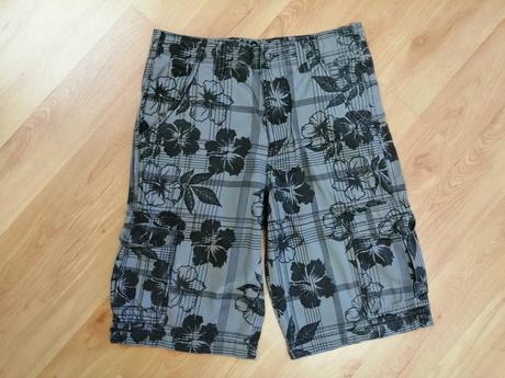 Kraťasky, dognose,152