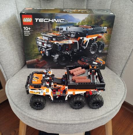 Lego technik 42139 - terénne vozidlo,