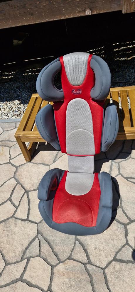Autosedacka chicco, chicco