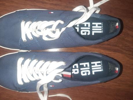 Th tenusky., tommy hilfiger,41