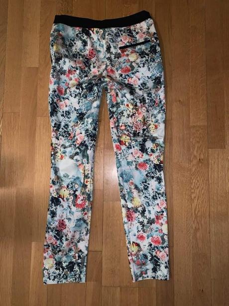 Kvietkované nohavice h&m, h&m,36