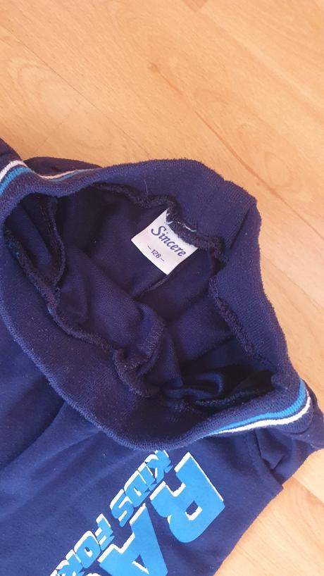 Tepláky s aplikáciou, 128