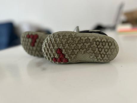 Snehule, vivobarefoot,25