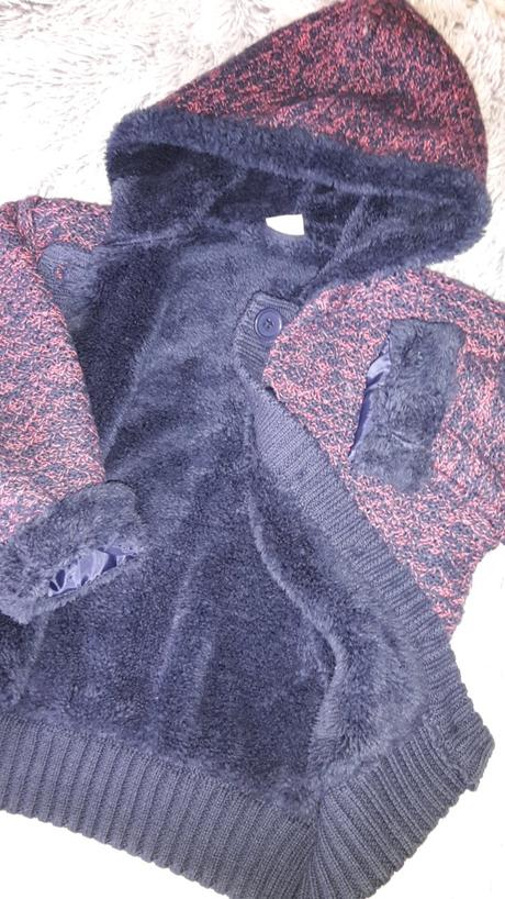 Zatepleny svetrik s kozusinkou, dirkje,98