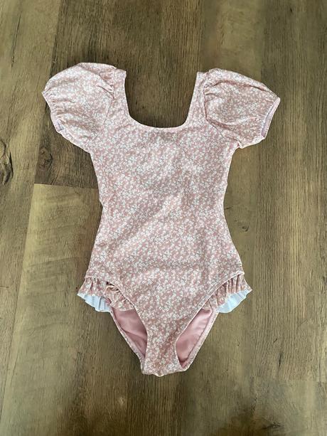 Nove plavky, reserved,122