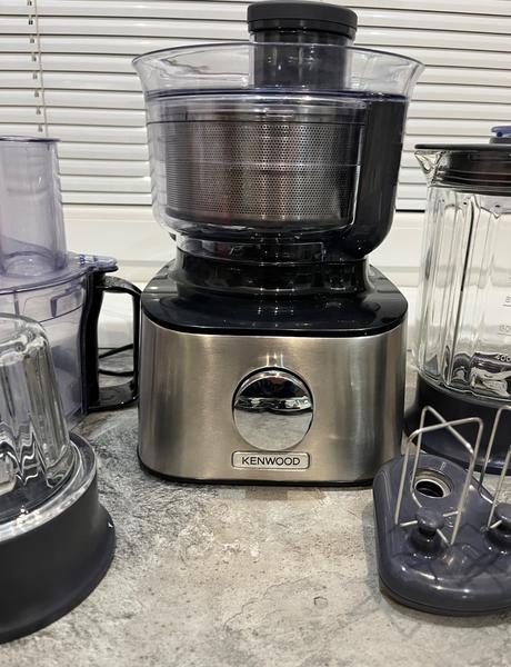 Kenwood multipro compact fdm30 kuchynský robot, 