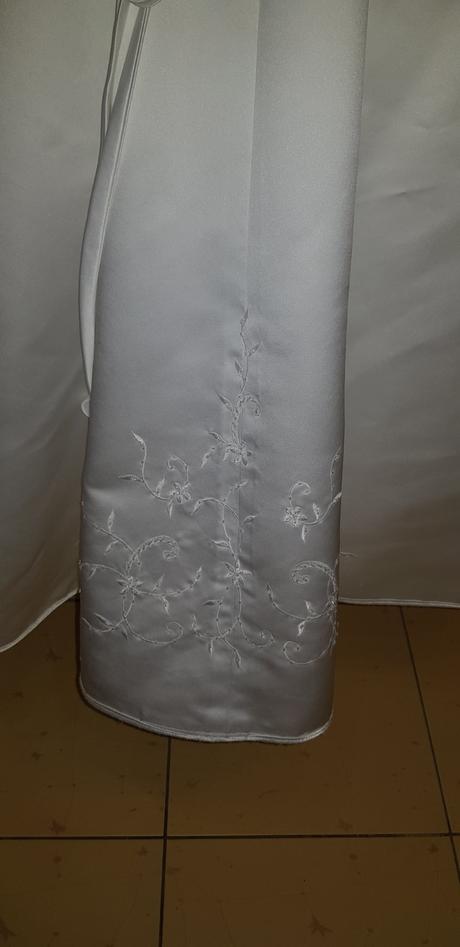 Šaty na 1. sv. prijímania, 140