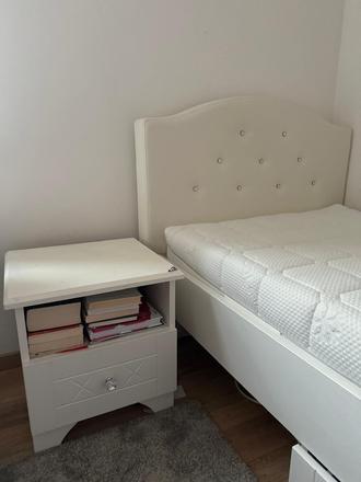 Posteľ s úložným priestorom a nočným stolíkom, šírka (cm): 90,dĺžka (cm): 200