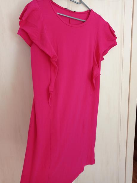 Šaty reserved s volánom, reserved,s