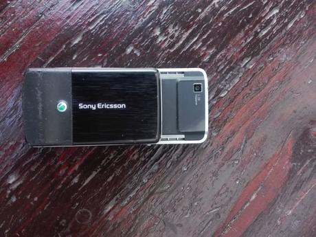 Sony ericsson t303, sony