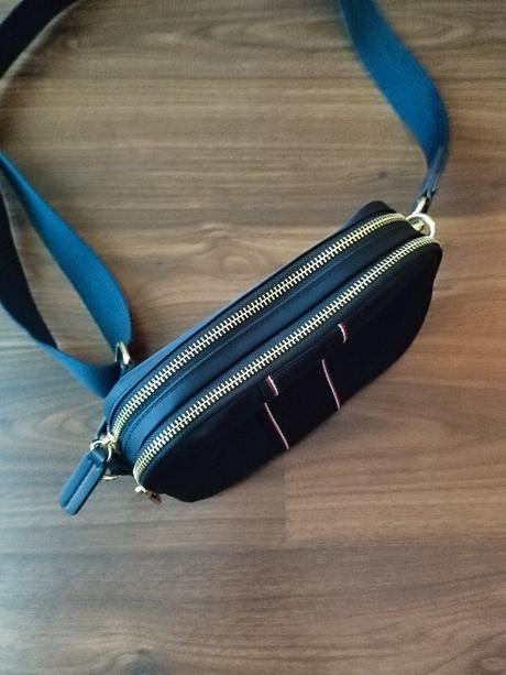 Malá kabelka tommy hilfiger, tommy hilfiger
