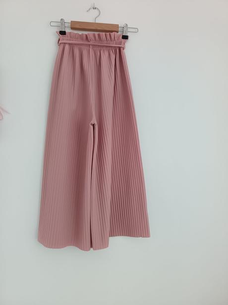 Nohavice plisovane, 134