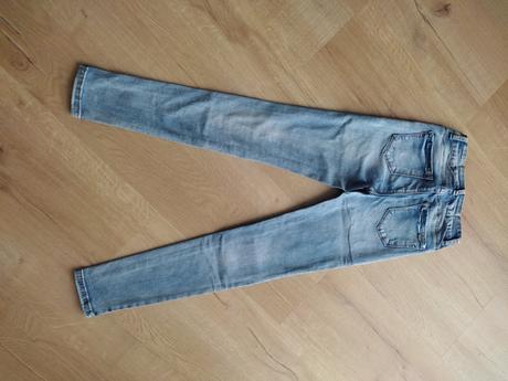 Úzke rifle denim, 26