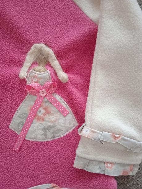 Mikina s aplikáciou dievčinky, 122