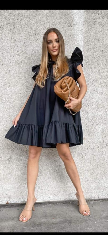 Popelinove saty s volanmi, 