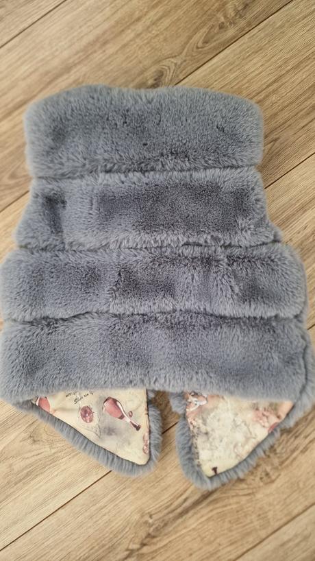 Vesta kožušinová, 128