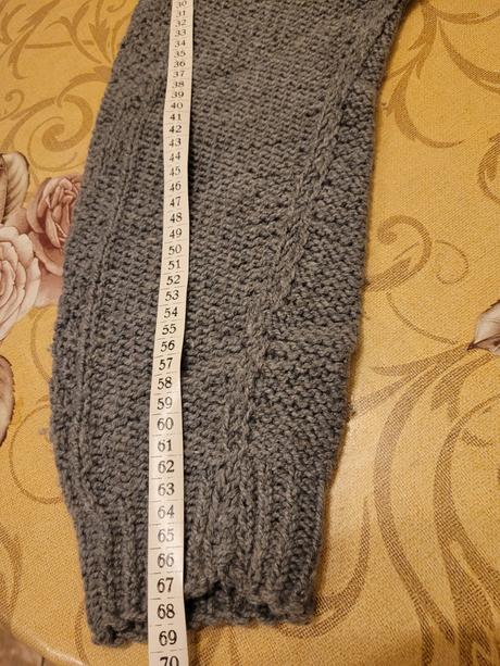 1227. sivý pulóver, l