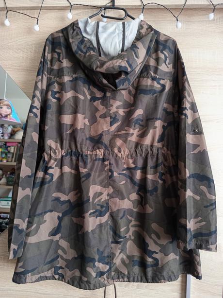 Šustiaková predĺžená parka, 38