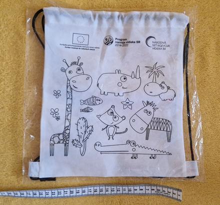 Ruksačik na vymaľovanie,