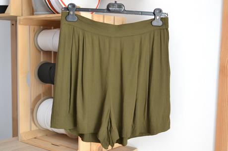 Khaki šortky s vreckami 40, h&m,40