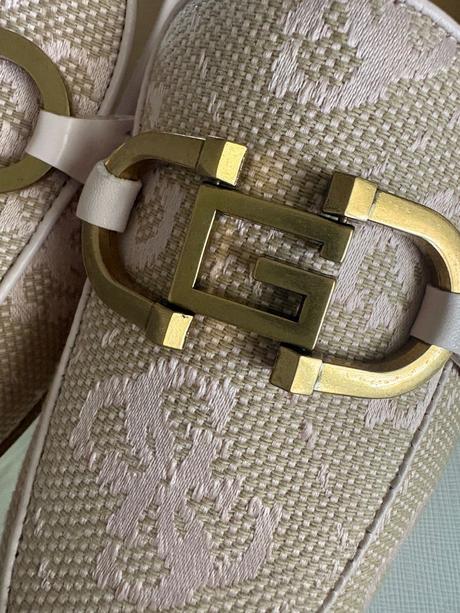 Baleríny guess, guess,36