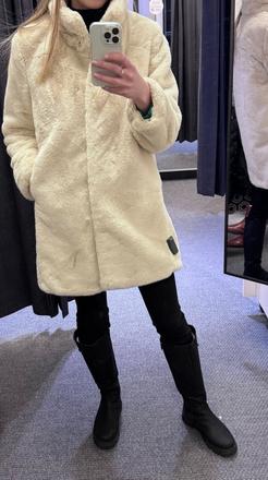 Nový kožuch, reserved,s