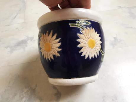 Keramický črepník,