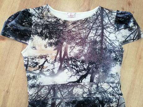 Šaty s prírodnou potlačou, 40