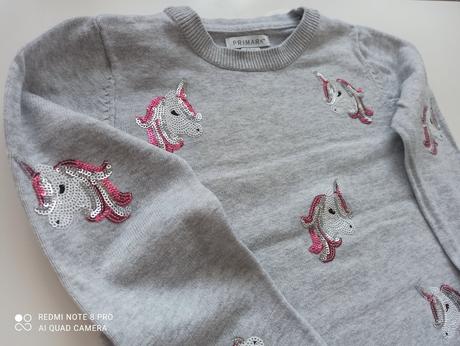 Sveter s unicorn aplikáciou., primark,122