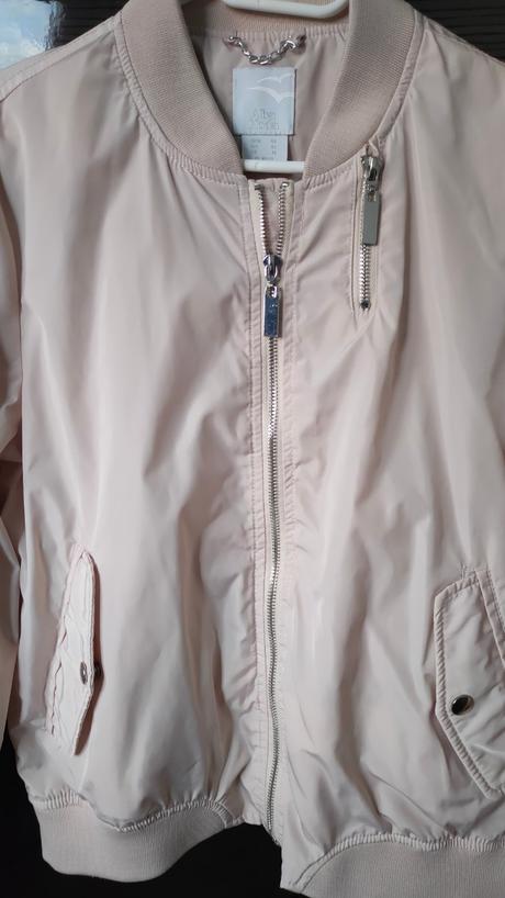 Prechodná bunda, 38