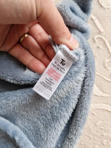 Plyšový župan, tu,86