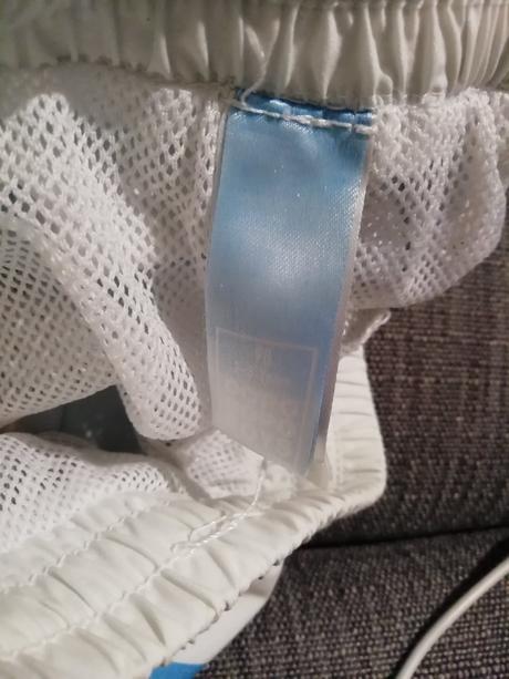 Plavky v top stave, 98