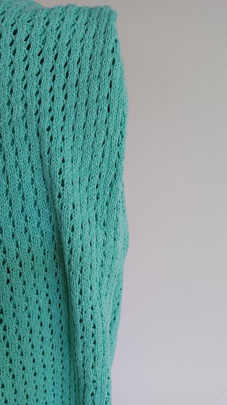 Dierkovaný sveter v mentolovej farbe, h&m,158