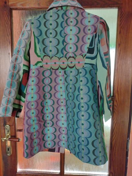 Plášť zn. desigual., desigual,40