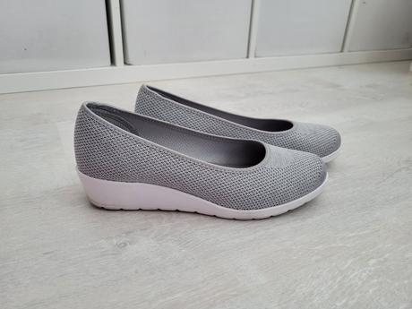 Pohodlne poltopanky na platforme, 39