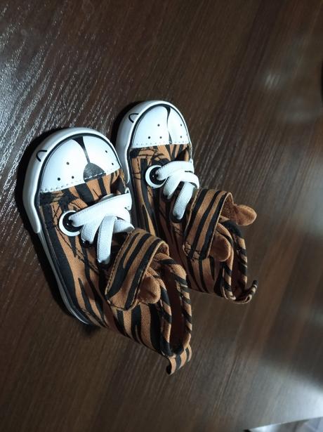 Capáčky tygřík, h&m,18