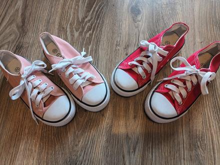 Tenisky na telesnú výchovu, 32