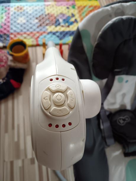 Hojdacie kresielko kinderkraft minky mint,