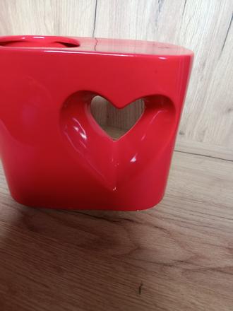 Kvetináč srdiečko,
