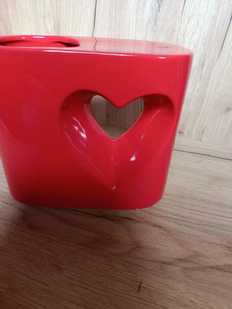Kvetináč srdiečko, 