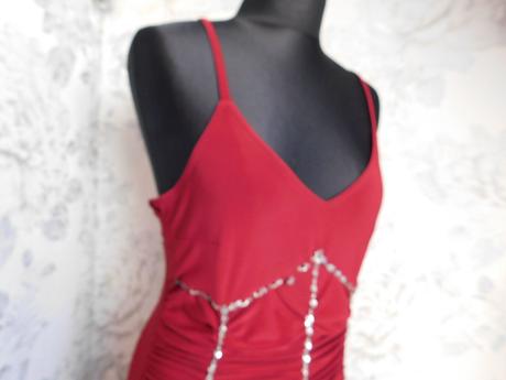 Pekne slavnostne saty, 38 / 40