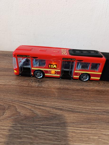 Veľký kĺbový zvukový autobus + autoformula drak,
