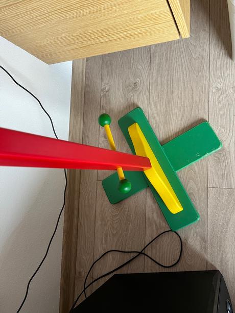 Vesiak na oblecenie,