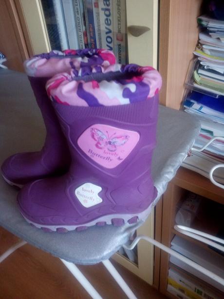 Čižmičky do vody, 28