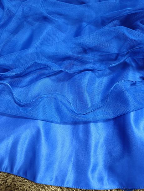 Spoločenské šaty, m