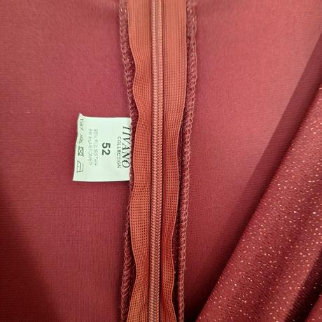 Dlhé spoločenské saty, 52